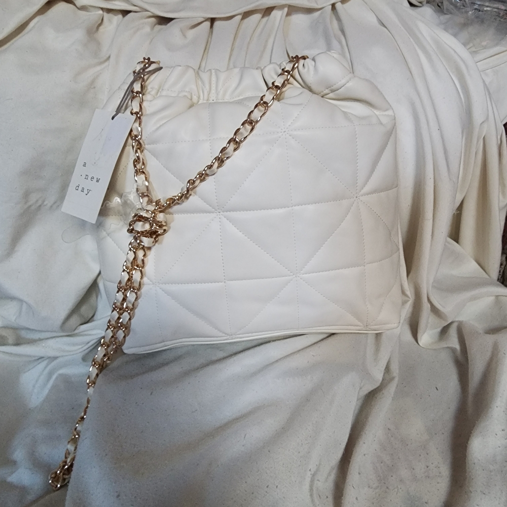 A New Day Elegant White Quilted Bag with Gold Chain